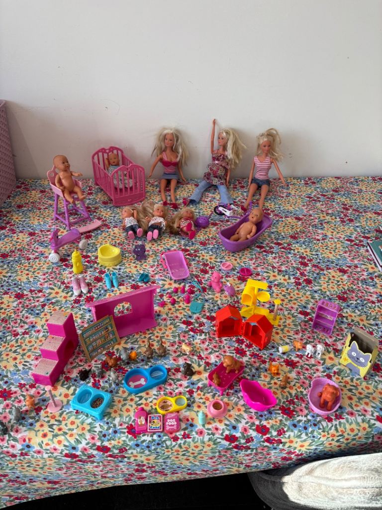 Doll playset - babies 