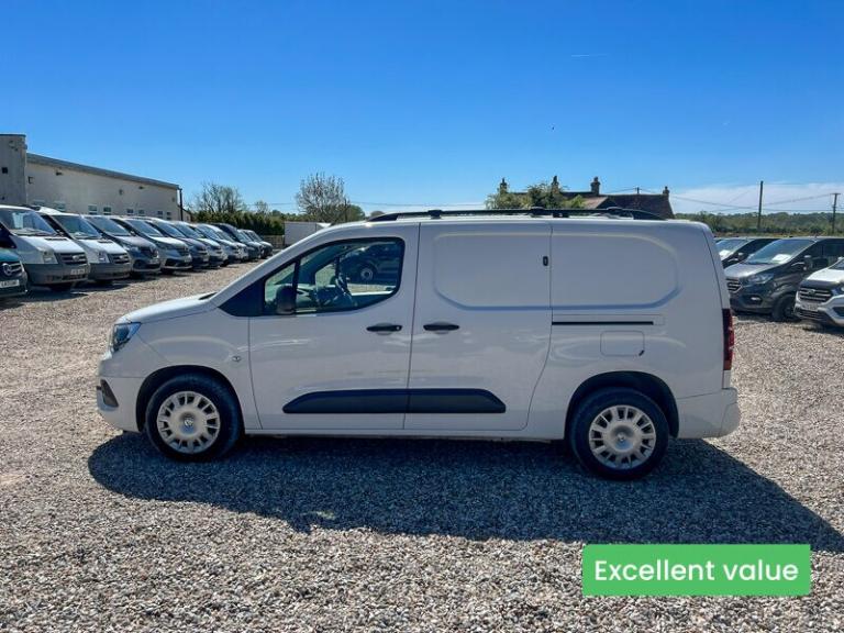 2020 Vauxhall Combo LWB L2H1 Low Roof Sportive 2300 Air Con Sensors EURO 6 NO VAT Panel Van Diese...
