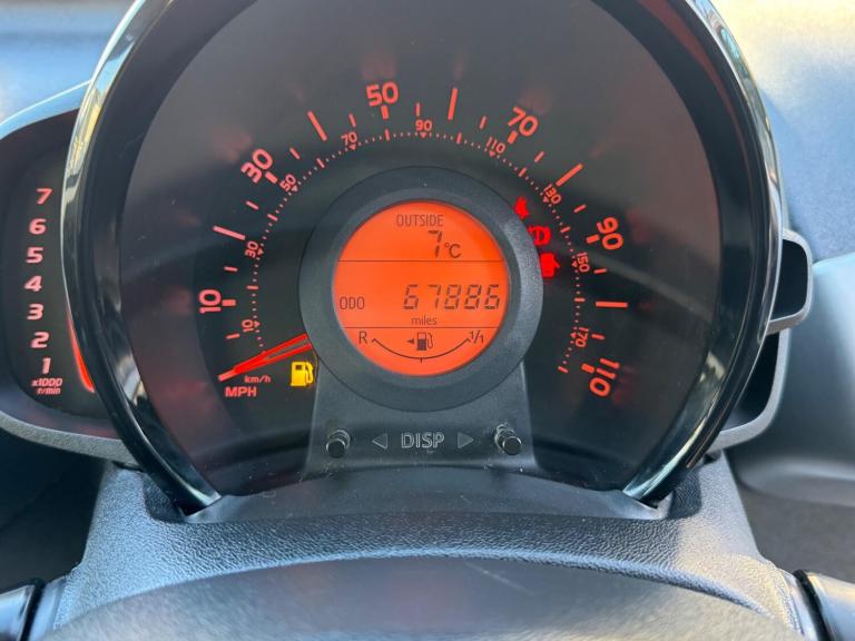 2014 Toyota AYGO 1.0 VVT-i X-Play 3dr HATCHBACK PETROL Manual