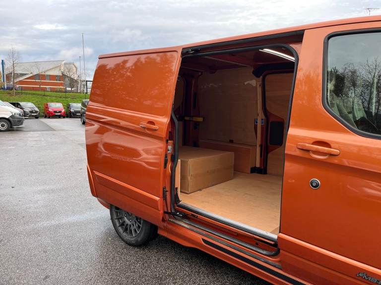 2023 Ford Transit Custom 2.0 EcoBlue 170ps Low Roof Limited Van Van DIESEL Manual