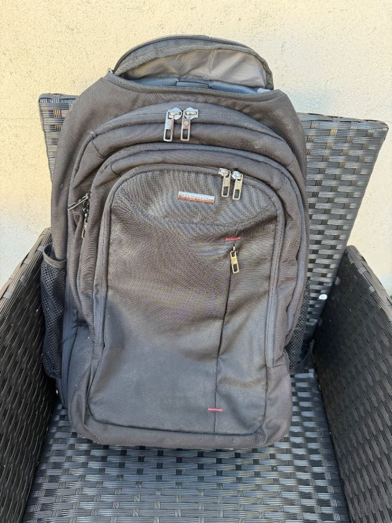 Samsonite laptop backpack with wheels
