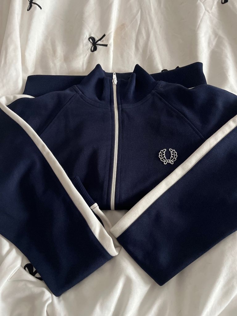 Fred Perry hoodie youth large 