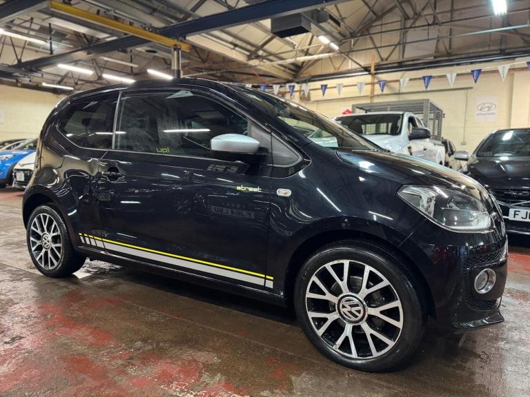 2016 Volkswagen up! 1.0 Street up! Euro 6 3dr HATCHBACK Petrol Manual