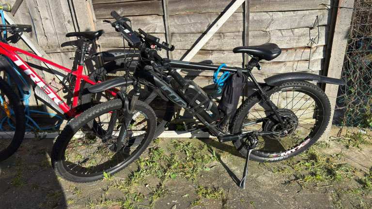 Black Electric Carrera Vengance Mountain Bike – Good Condition