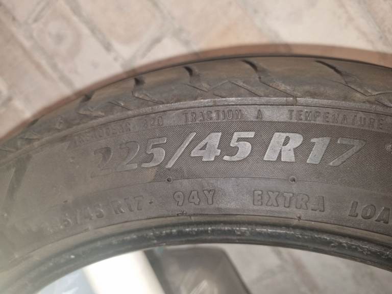 225/45/17 Tyres