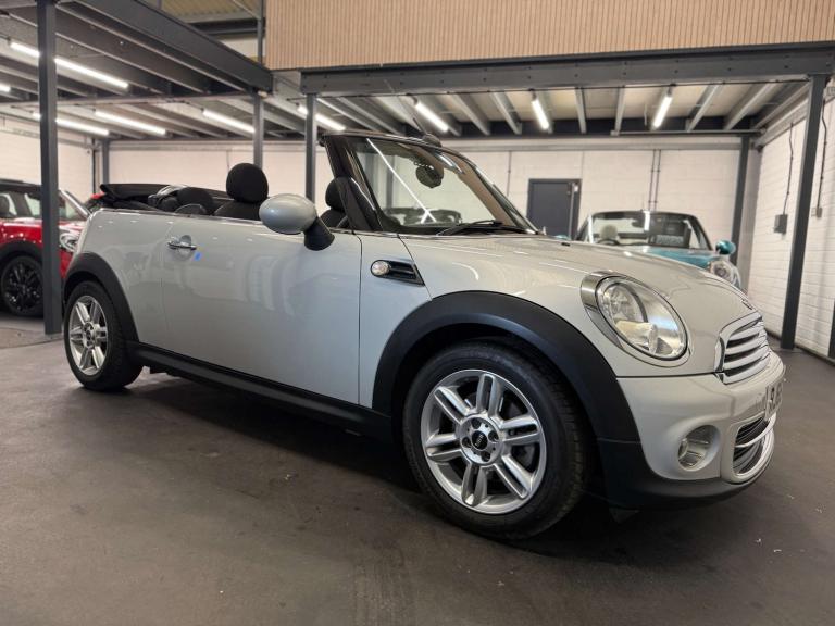 2015 MINI Convertible 1.6 Cooper 2dr CONVERTIBLE PETROL Manual