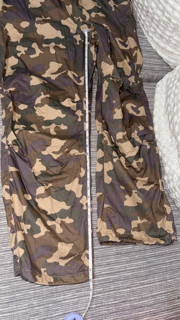 Women’s new look camouflage trousers, size 18