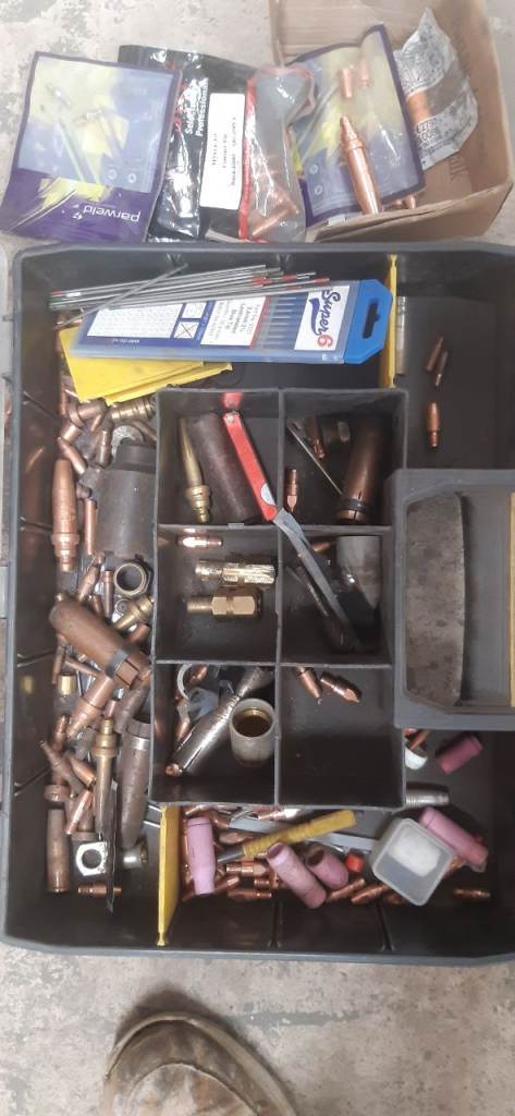 Welding rods  and bits 