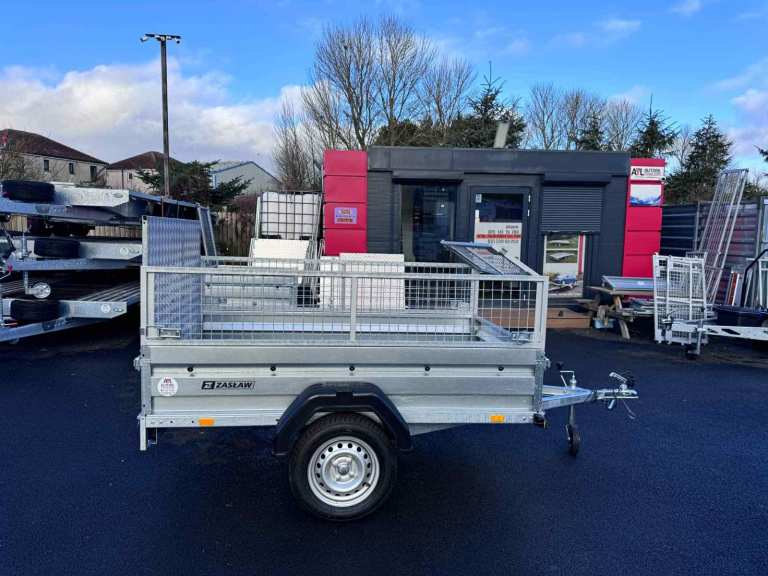 BRAND NEW ZASLAW 205SU SINGLE AXLE 7X4 TRAILER WITH 40CM MESH TIPPING AND RAMP