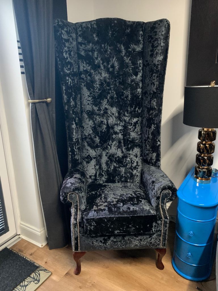 Chesterfield Soho High Back Wing Chair Price drop due to time wasters… best deal on gumtree £430