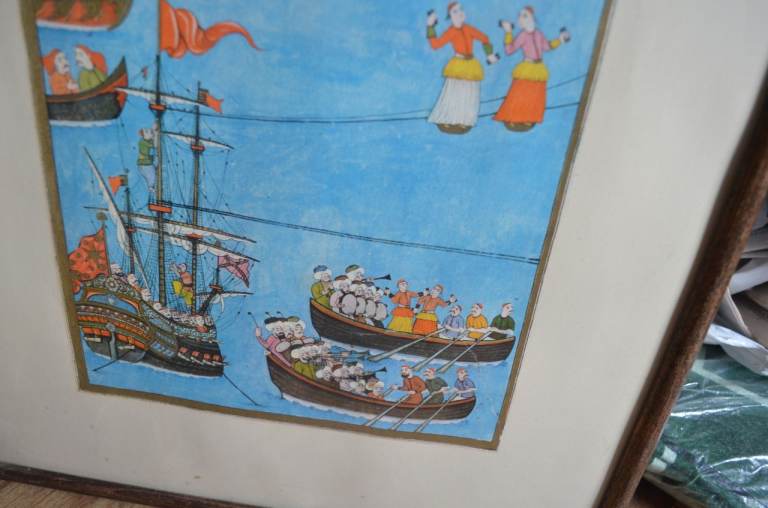 Vintage Hand-Painted CHINESE BOAT   – Good Condition