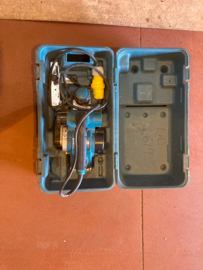 Makita professional wood planer 