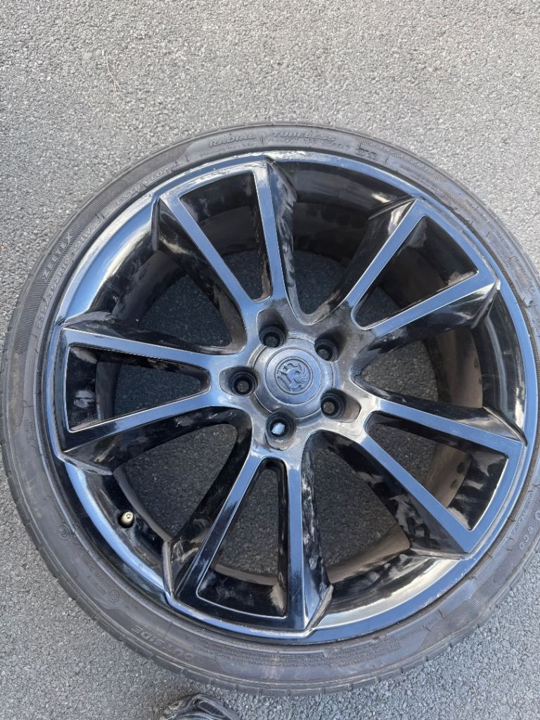 4x VXR Ronal Alloys 19inch