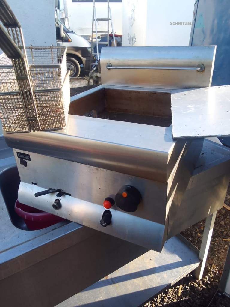 Catering equipment Gas Electric Fryers Grills Warmers Fridges Sinks restaurant trailer items 