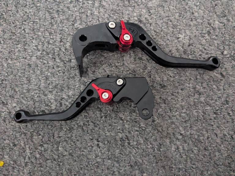 Universal stubby levers for motorbike
