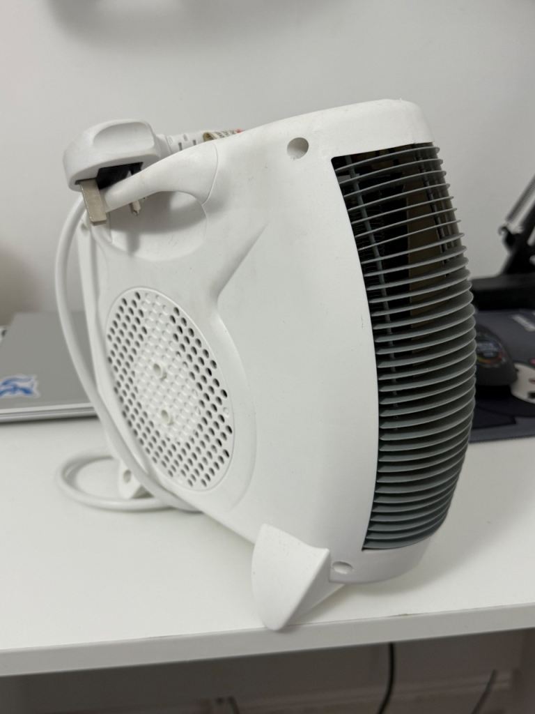 Portable electric heater