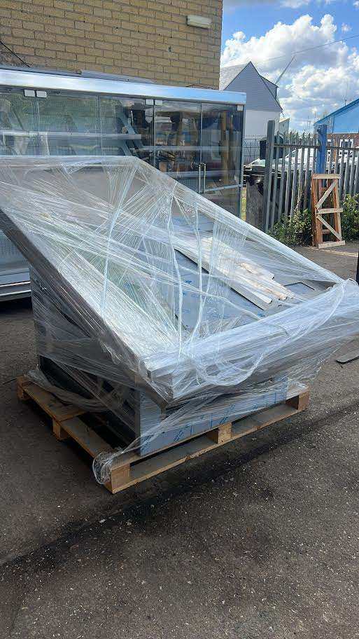 Brand New Stainless Steel Refrigerated Fish Display Bed