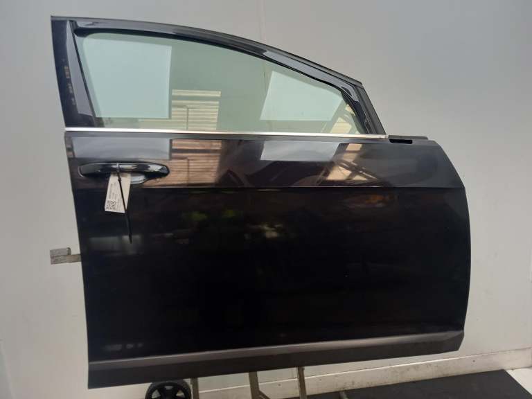 Volkswagen Golf Right Front Door O/S 2013-2020 2t/C9x 5 Door Estate