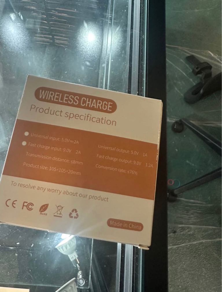 image for Fast Charging Pad 15W/10W Mobile Phone Universal Smart Fast Wireless Charger 