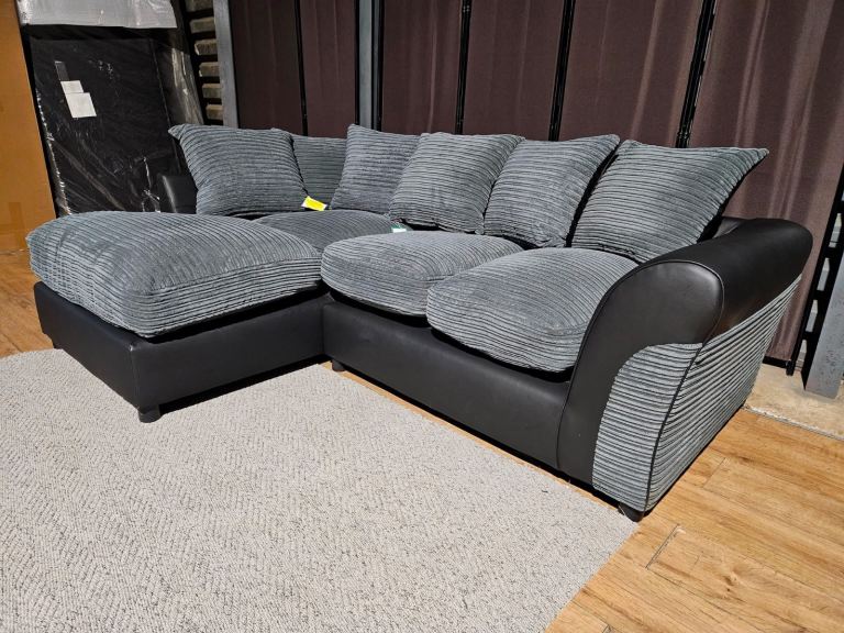 Corner Sofa - Grey/Black.