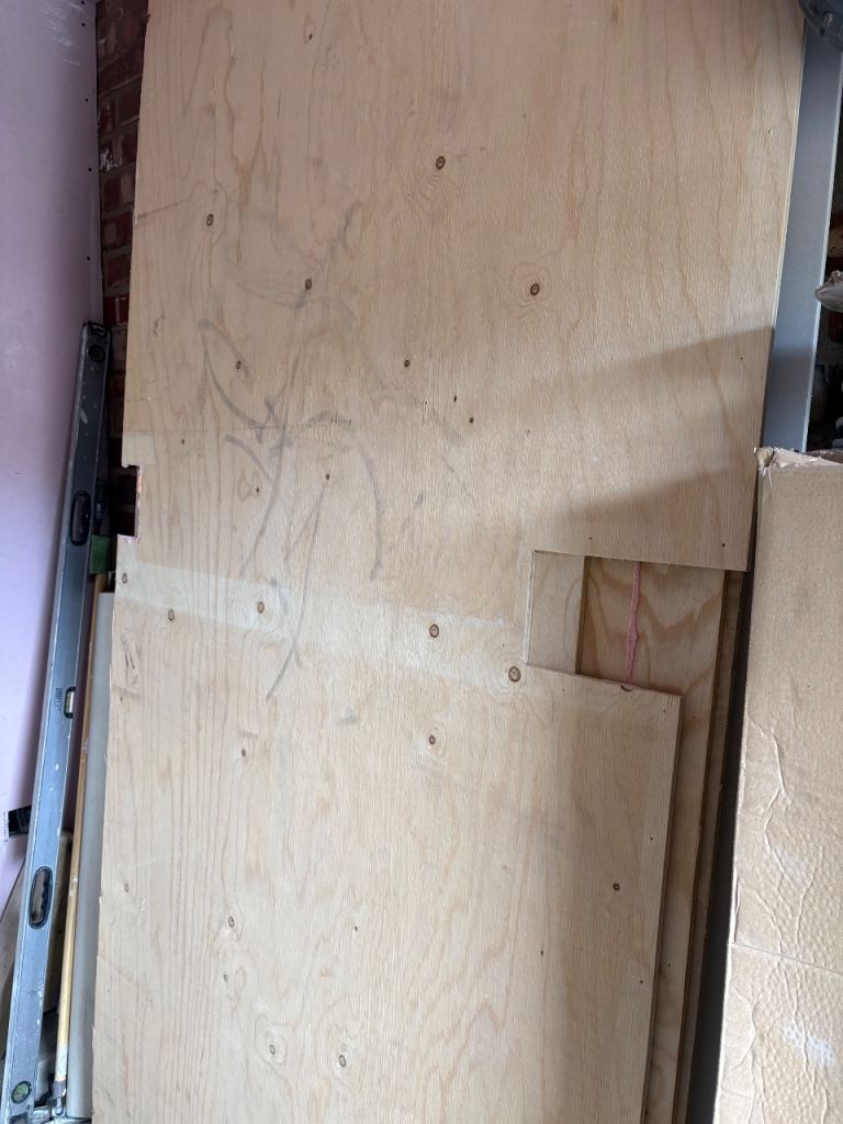 Plywood sheets/cuts 12mm