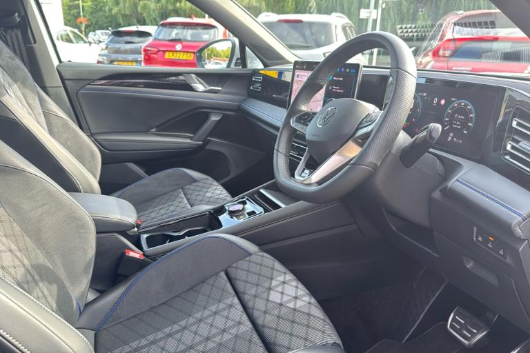  Volkswagen Tiguan 2.0 Tdi R Line Suv 5dr Diesel Dsg Euro 6 s/s 150 Ps Diesel