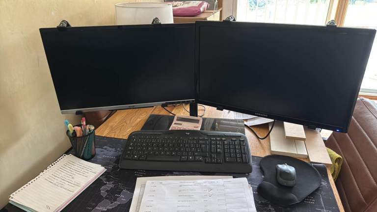 Aspire C22 all in one with second screen 