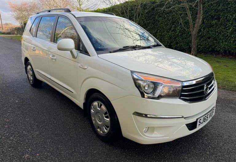 2015(65) SSANGYONG RODIUS TURISMO 2.2 SE 7 SEATER ONLY 56,000 MLS LOVELY EXAMPLE
