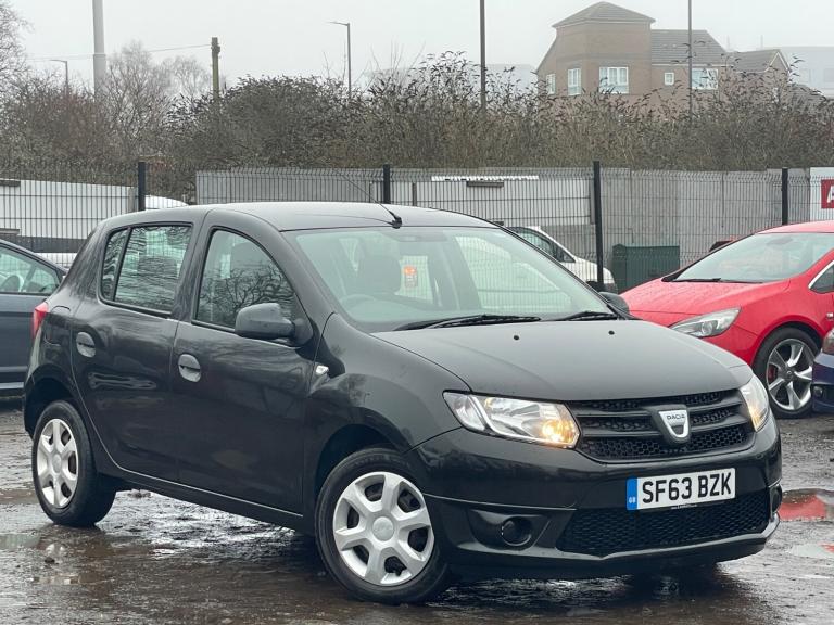 * 63 2014 DACIA SANDERO 1.2L AMBIANCE + LOW 63K MILES + 2 OWNERS + LONG MOT * 