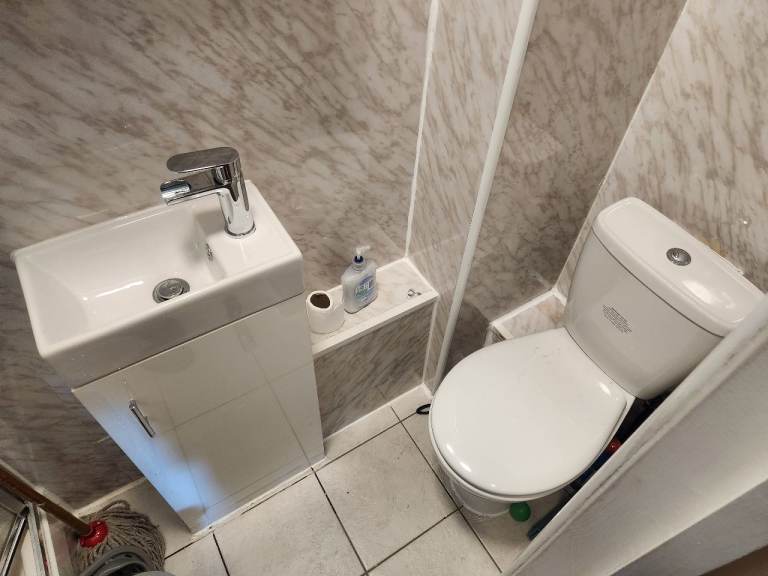 London Plumber and handyman services. 