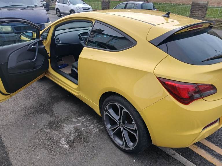 Vauxhall, GTC, Hatchback, 2015, Manual, 1364 (cc), 3 doors