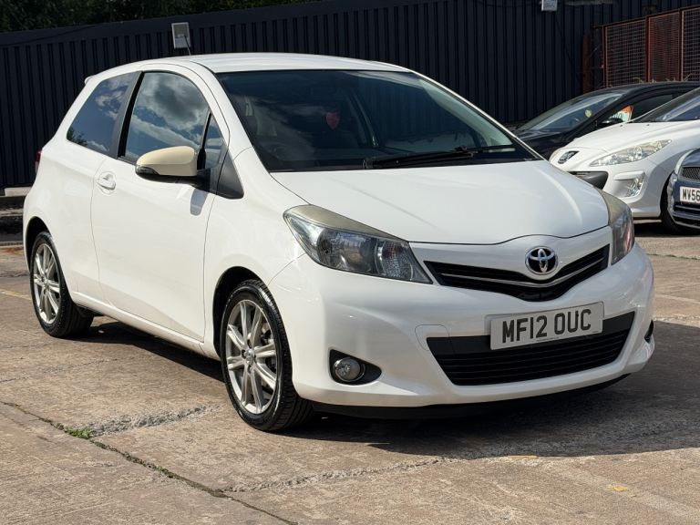Toyota, YARIS, Hatchback, 2012, Manual, 1329 (cc), 3 doors