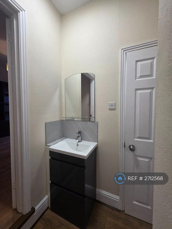 1 bedroom flat in Clarendon Rd, Birmingham, B16 (1 bed) (#2712568)