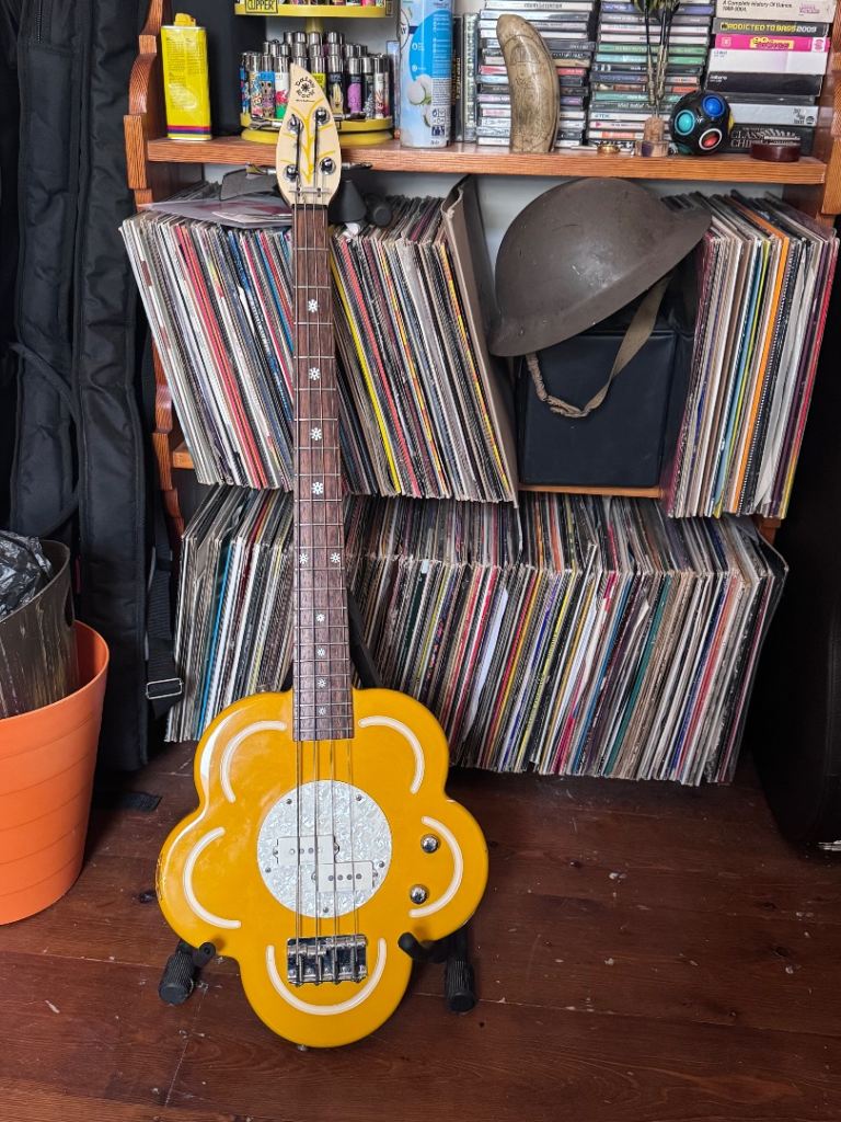 Daisy Rock Sunflower Short Scale Bass Guitar