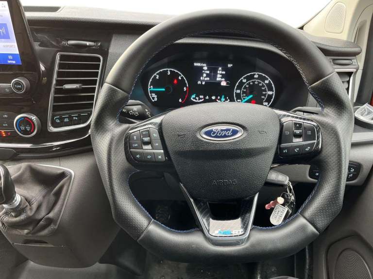 2023 Ford Transit Custom 2.0 EcoBlue 170ps Low Roof Limited Van Van DIESEL Manual