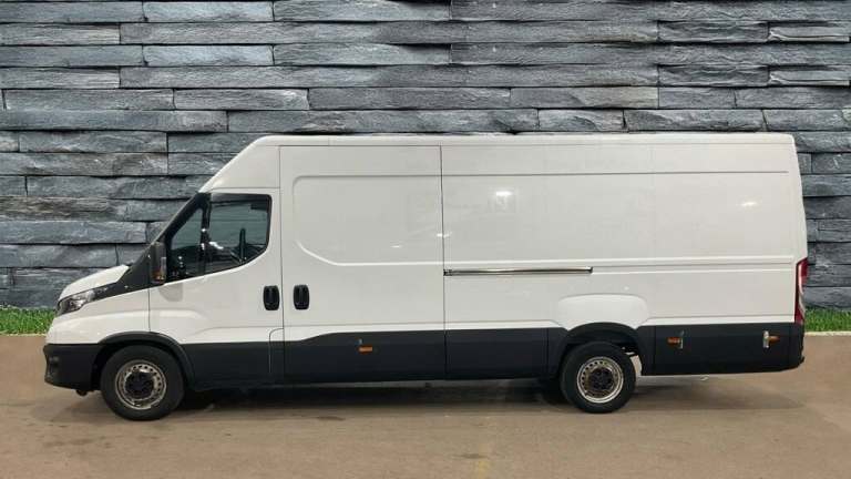 2021 Iveco Daily 2.3 High Roof Van 4100 WB PANEL VAN Diesel Manual