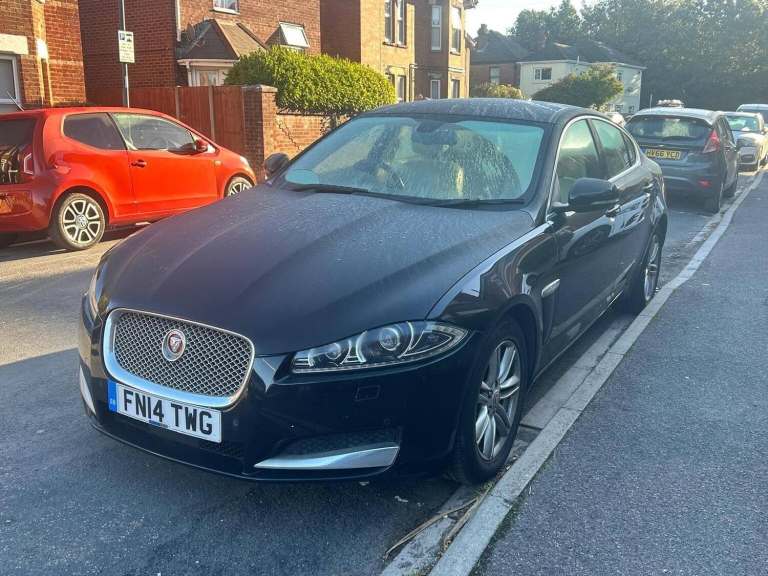 2014 Jaguar XF 2.2d [163] Premium Luxury 4dr Auto SALOON DIESEL Automatic