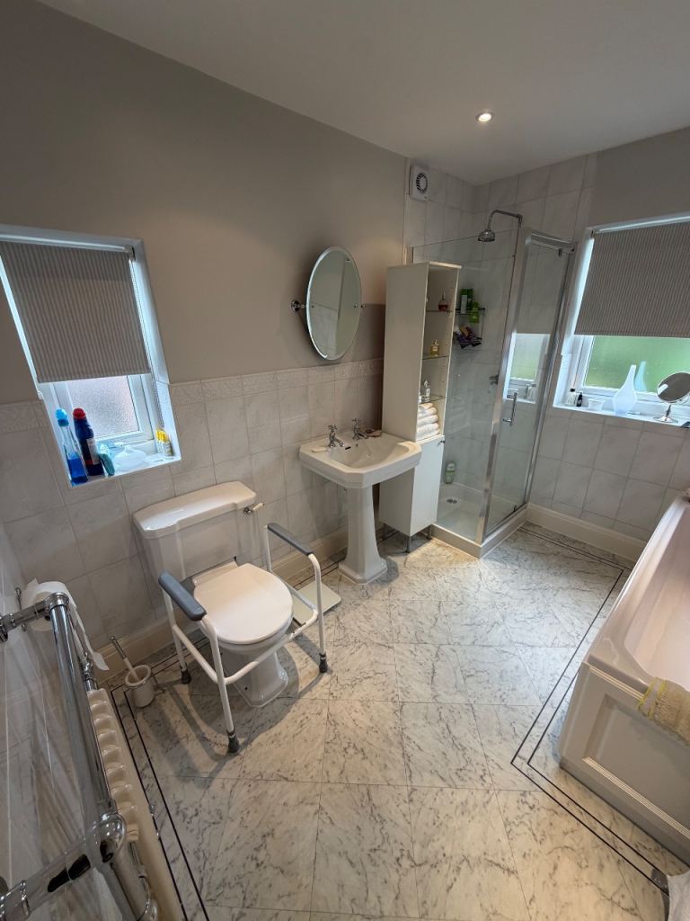 Full bathrooms suite for sale 