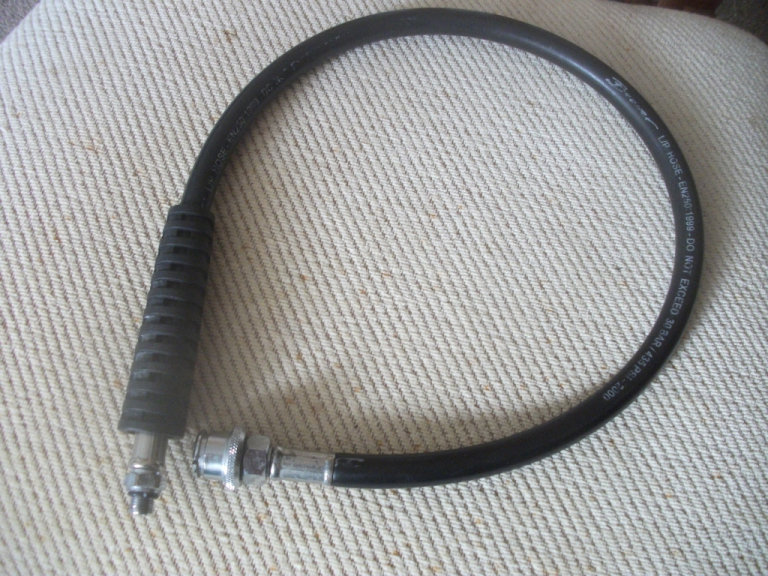 BEAVER DRY SUIT INFLATOR HOSE