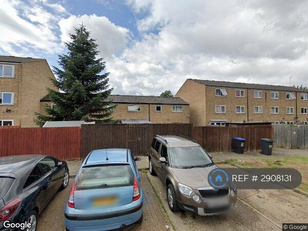 3 bedroom house in Lasham Court, Northampton, NN3 (3 bed) (#2908131)
