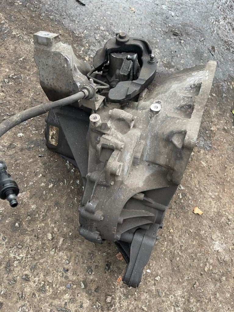 11-17 Ford Focus 1.6Tdci Mk3 6speed AV6R-7002-KG Gearbox