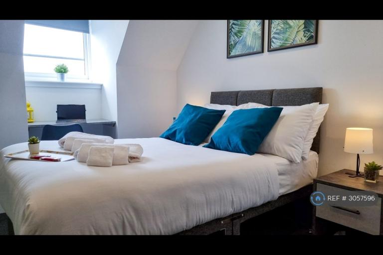 2 bedroom flat in Quarterbank Apartments, Sunderland, SR1 (2 bed) (#3057596)