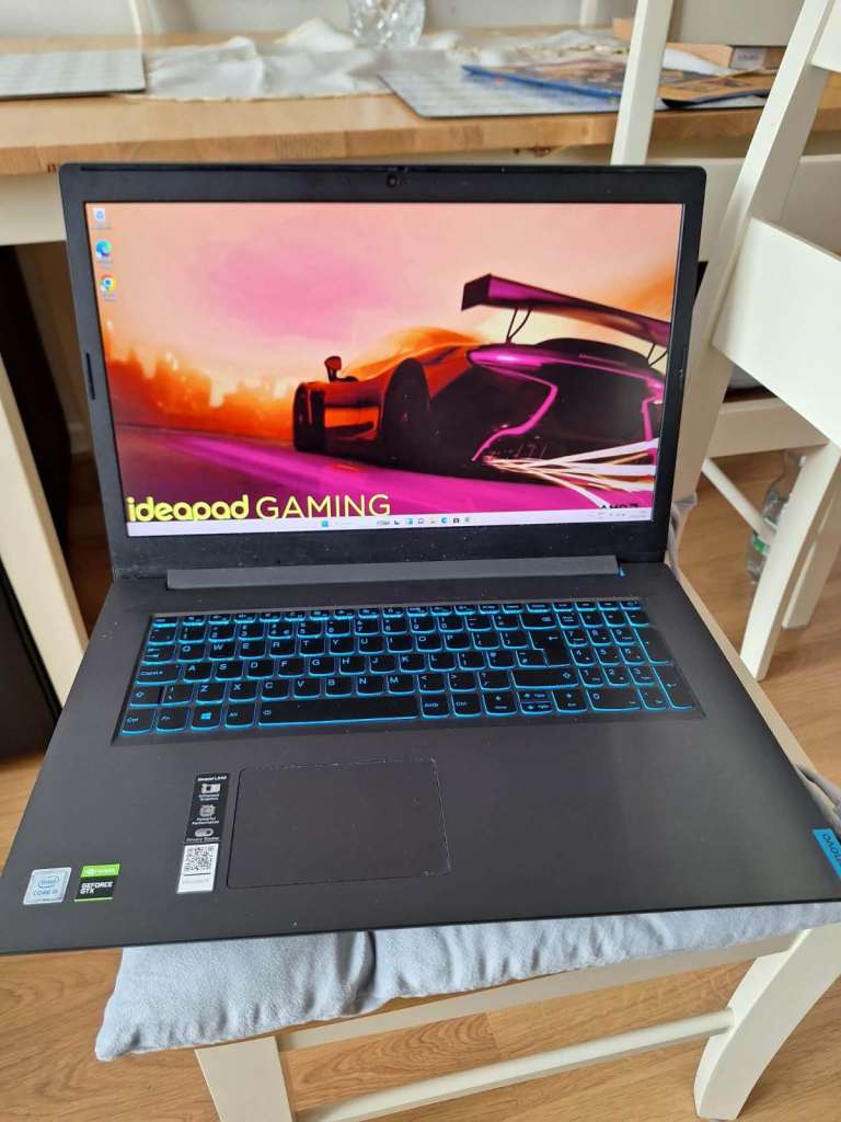 Lenovo i5(9th gen)+gtx 1650,8gb ram,256gb ssd,gaming laptop