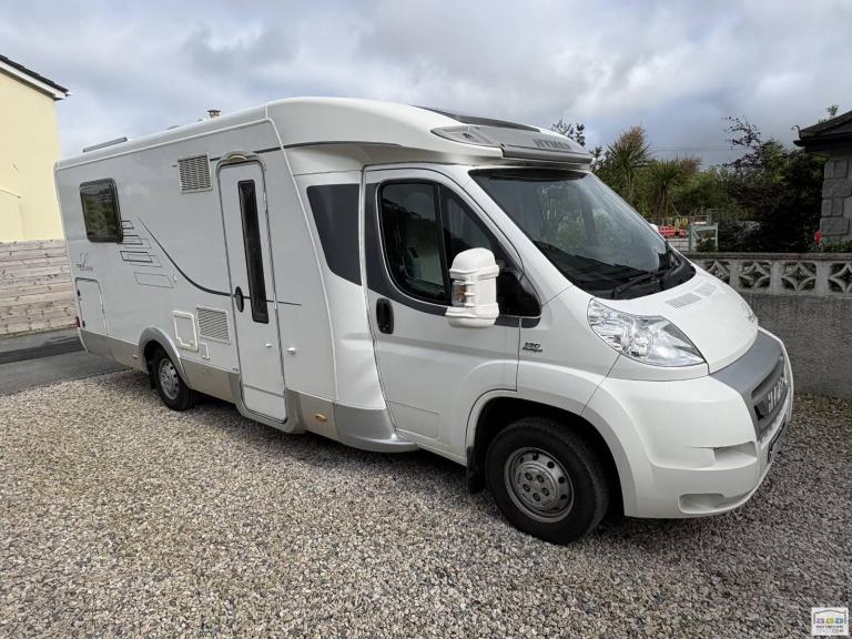 Hymer Bianco T698CL 2 Berth 4 Belt Motorhome For Sale