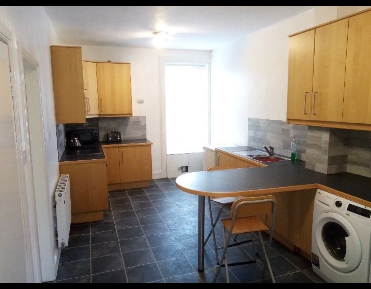 1 x Bed Flat, Dura Street, DD4