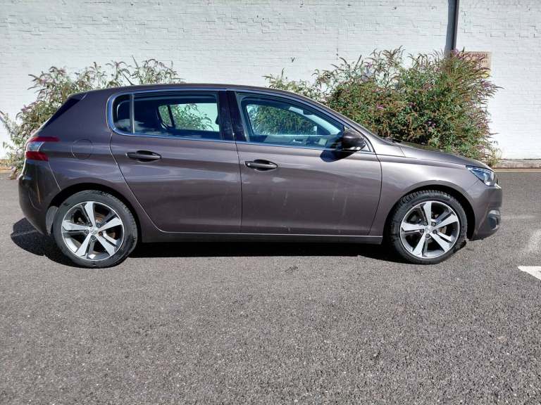 2015 Peugeot 308 1.2 PureTech 130 Allure 5dr EAT6 HATCHBACK Petrol Manual
