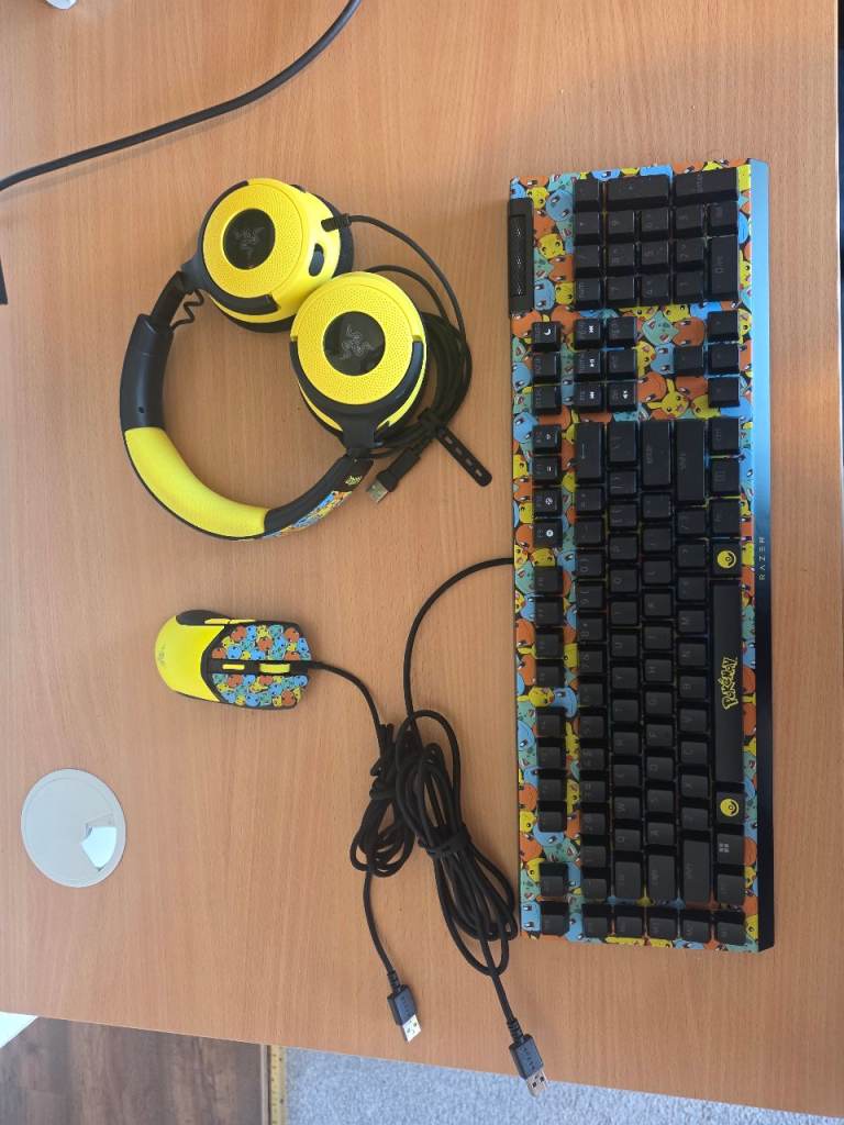 Razor Pokemon Blackwidow Keyboard, Mouse and Headset