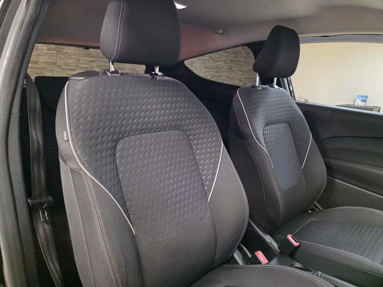 FORD FIESTA 1.1 Ti-VCT Zetec Black Manual Petrol WARRANTY 12 MONTHS MOT