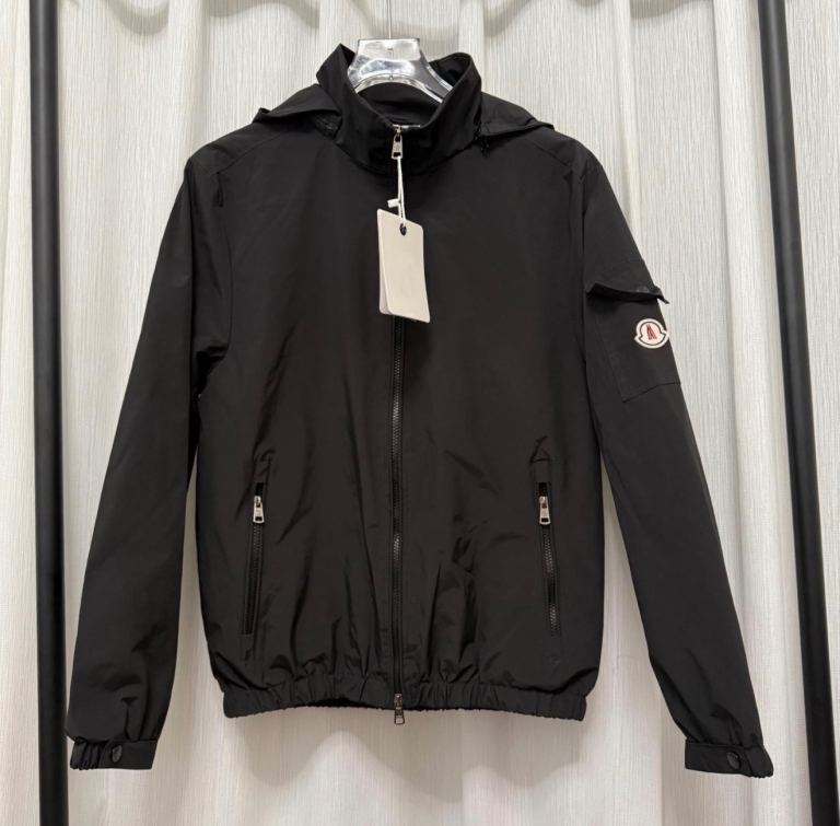 Moncler Distan Men's Black Full Zip Jacket Stand Collar Logo Accent Size 2XL 