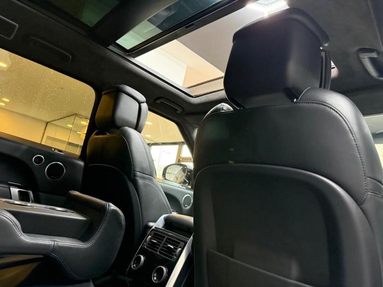 2020 Land Rover Range Rover Sport 3.0 SD V6 Autobiography Dynamic Auto 4WD Euro 6 (s/s) 5dr ESTAT...